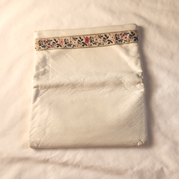 ⭐️Vintage Perisian Lambs White leather Wallet - Picture 8 of 9